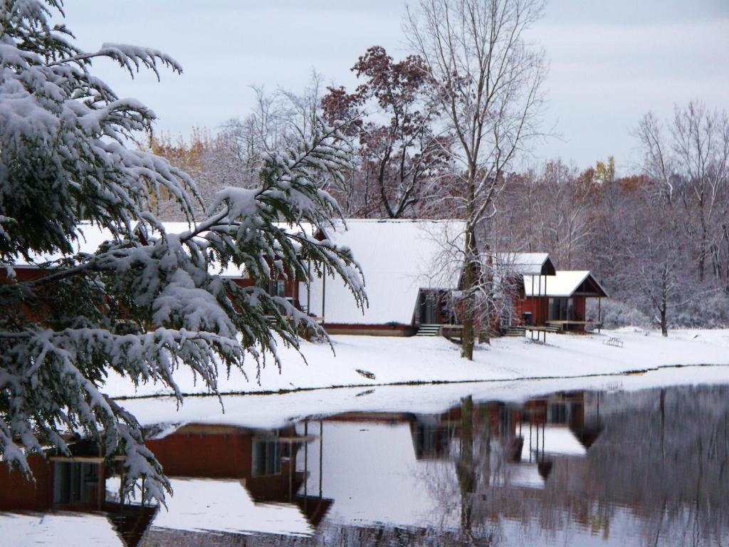 Готель Serenity Springs - Michigan City Springfield Екстер'єр фото