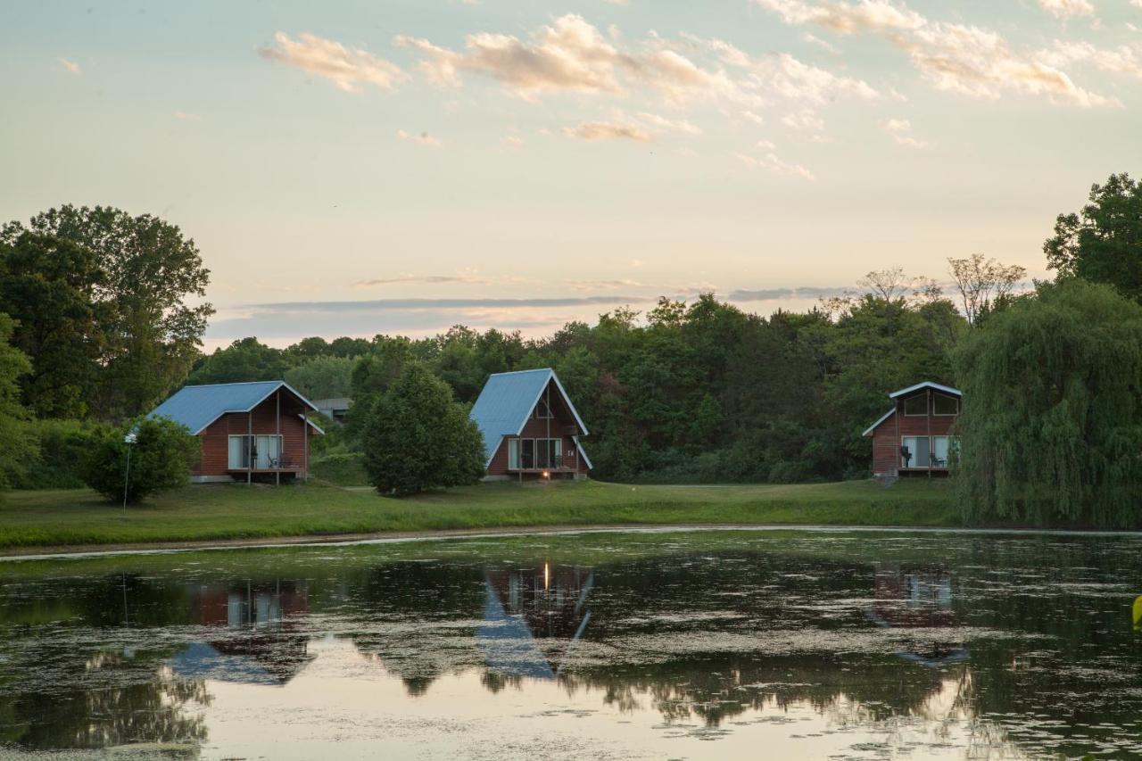 Готель Serenity Springs - Michigan City Springfield Екстер'єр фото